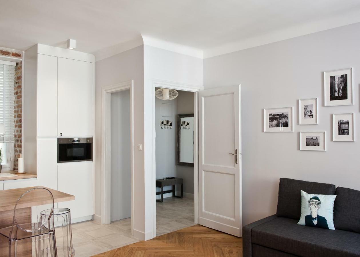 Red Brick Old Town Apartment Varşovia Exterior foto