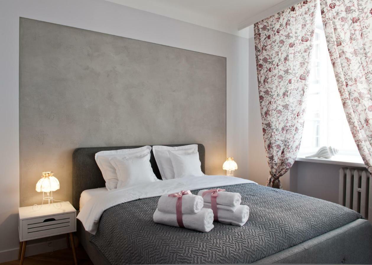 Red Brick Old Town Apartment Varşovia Exterior foto