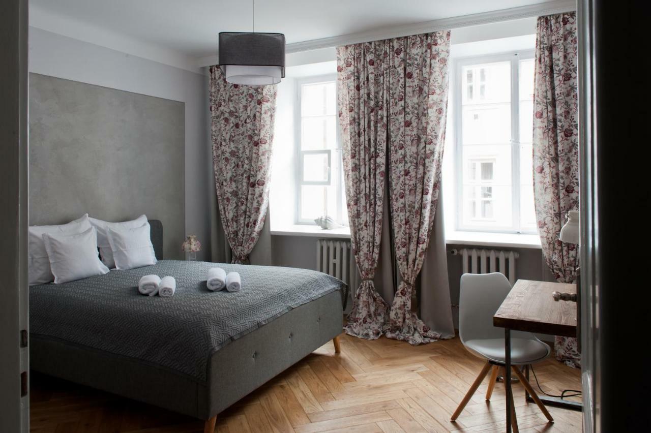 Red Brick Old Town Apartment Varşovia Exterior foto