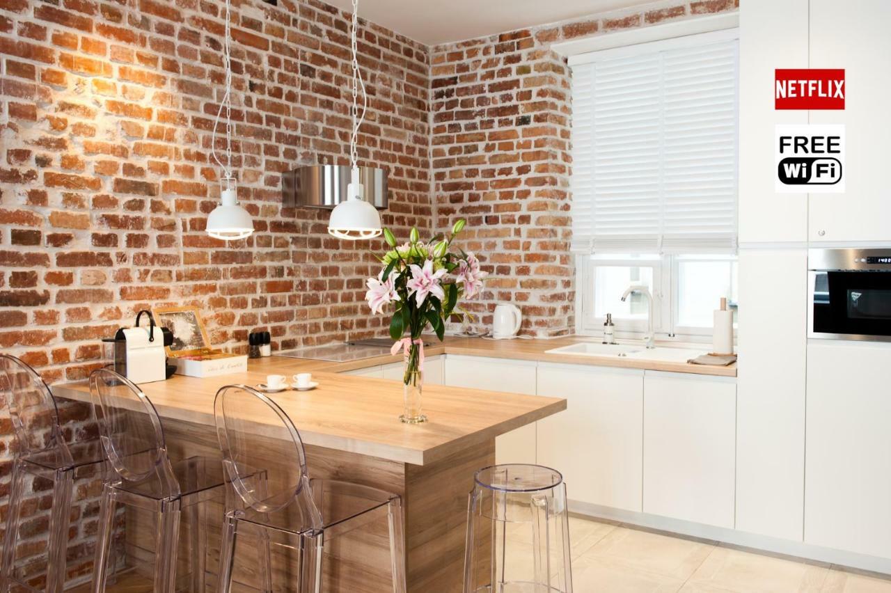 Red Brick Old Town Apartment Varşovia Exterior foto